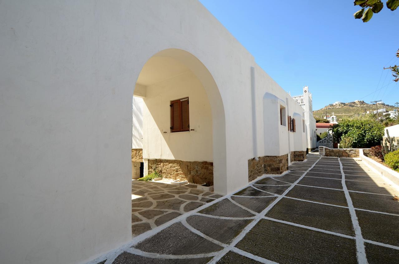 Madoupa Beach Apartments Орнос Экстерьер фото